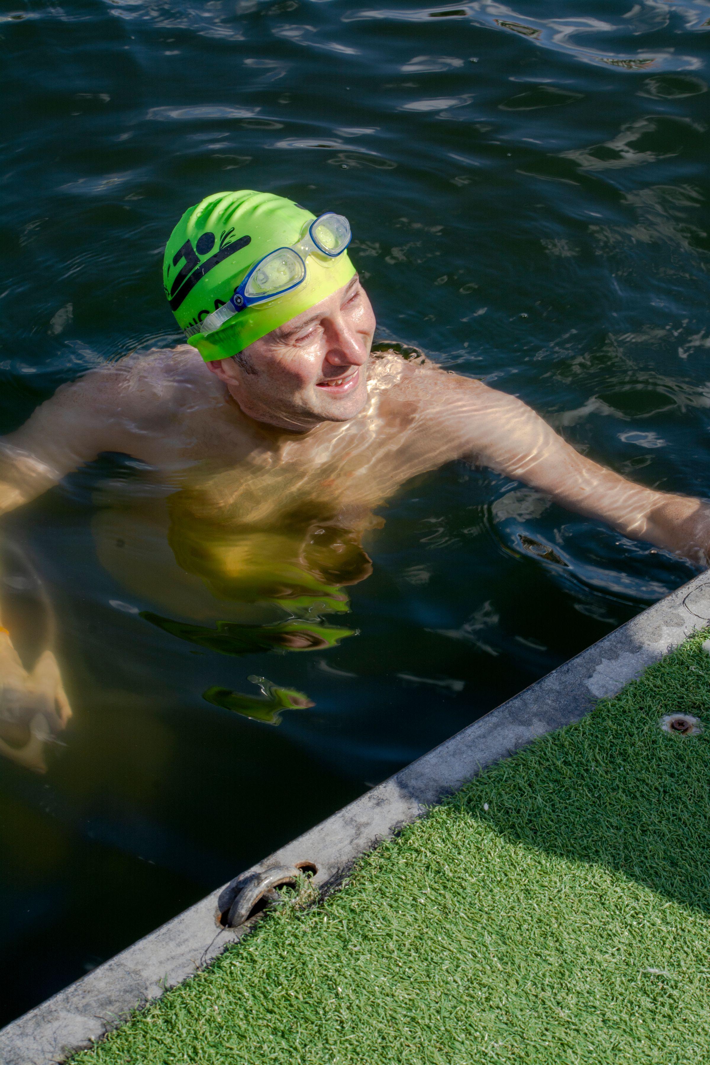 Matting Ponting in the water at the Royal Docks