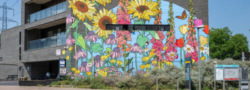 Royal Docks Originals unveils new mural by Graphic Rewilding