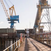 Pier with Tate & Lyle crane at work