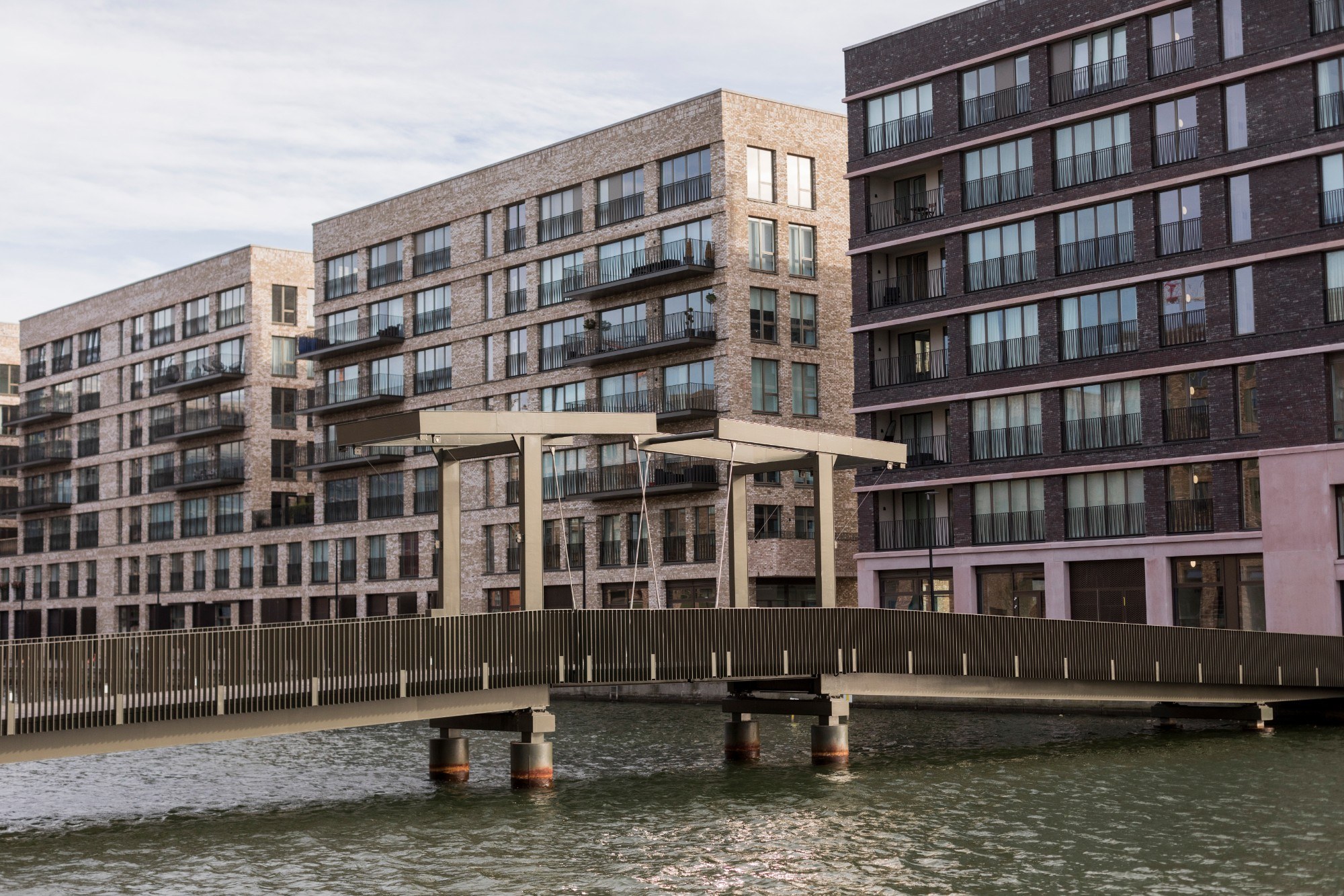 Bridge over Royal Albert Wharf